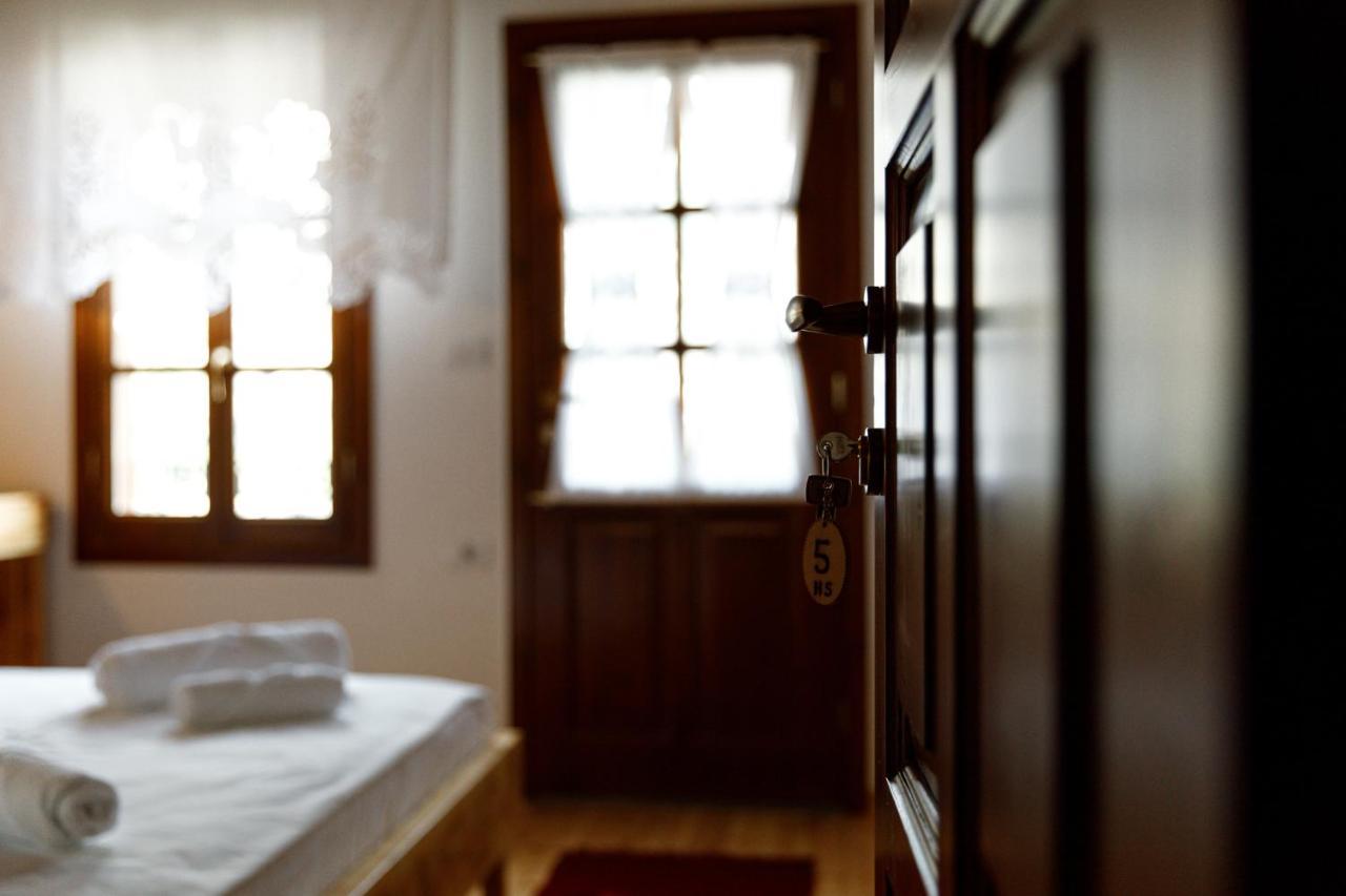 Hotel Sarajet 1821 Gjirokastër Eksteriør bilde