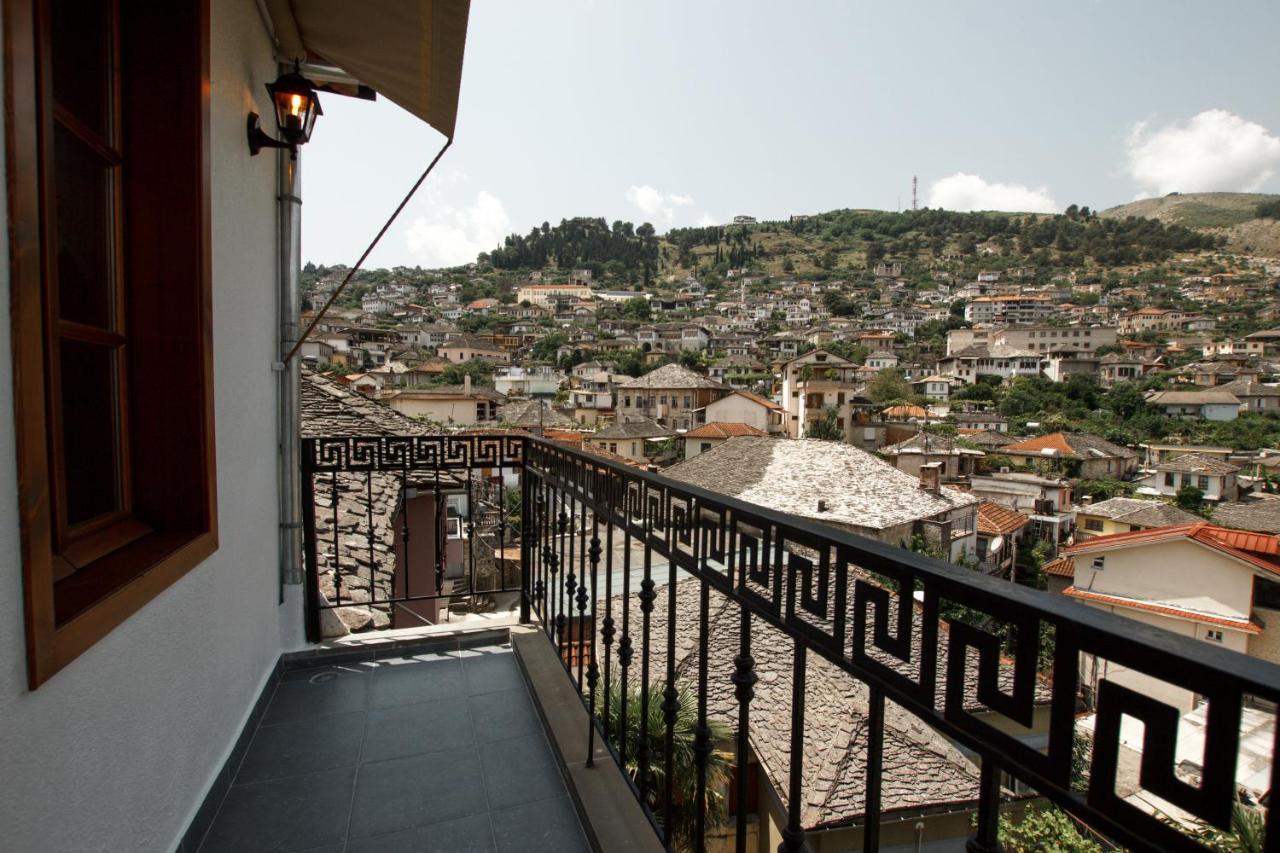 Hotel Sarajet 1821 Gjirokastër Eksteriør bilde