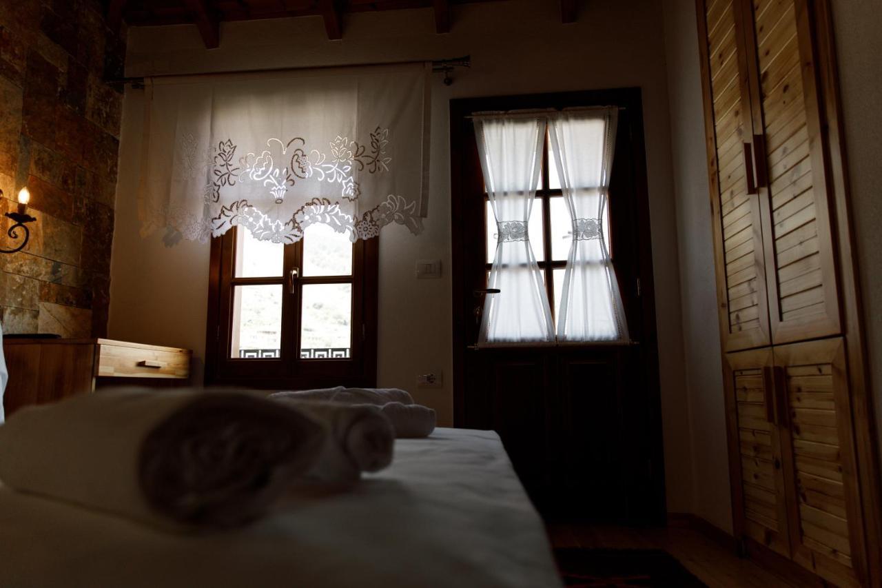 Hotel Sarajet 1821 Gjirokastër Eksteriør bilde