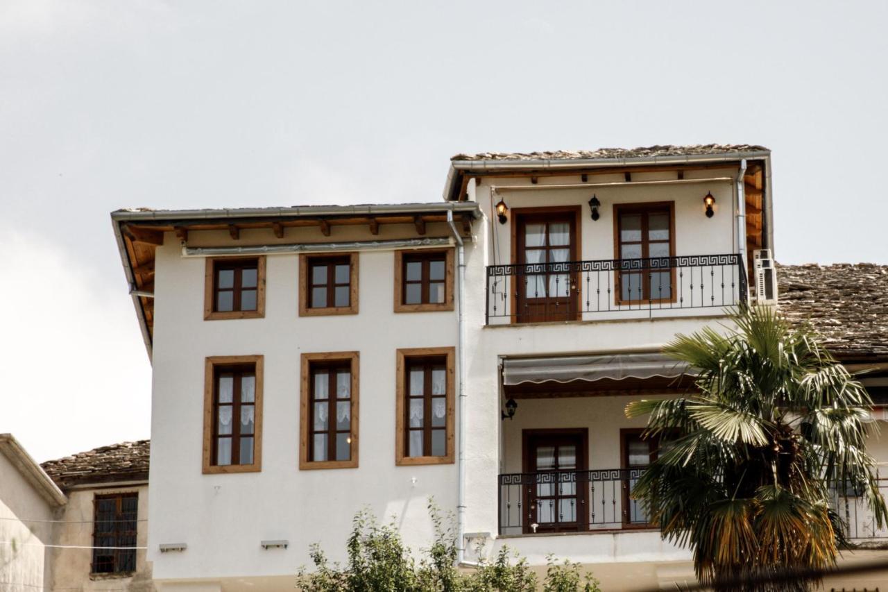 Hotel Sarajet 1821 Gjirokastër Eksteriør bilde